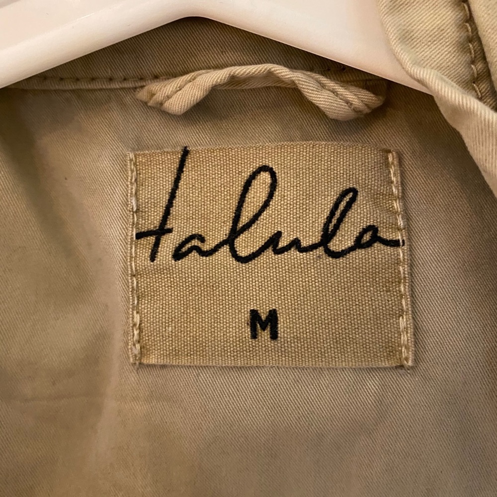 Beige jacket - Picture 3 of 3